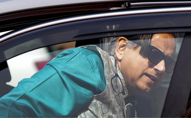 Cong MP Shashi Tharoor’s gunman, driver attacked in Malappuram, one held